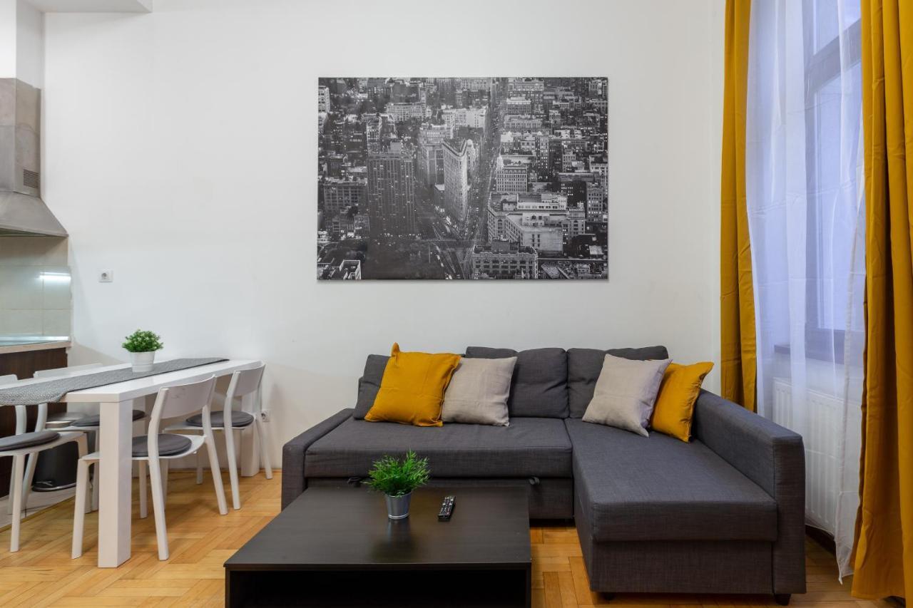 Downtown Home In The Gozsdu Garden Budapeste Exterior foto